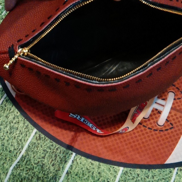 LIMITED EDITION HANDMADE SAN FRANCISCO 49ERS Football Purse 🏈 - Picture 11 of 16